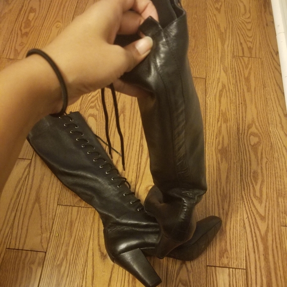 Real Leather lace front boots - Picture 6 of 6